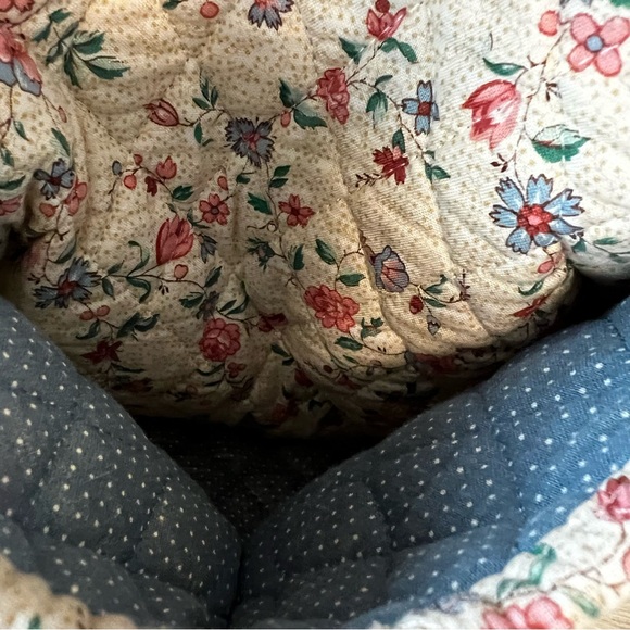 Vintage VERA BRADLEY Cream 1985 Large Duffle Bag Pink Floral Cottage Quilted - Picture 6 of 14